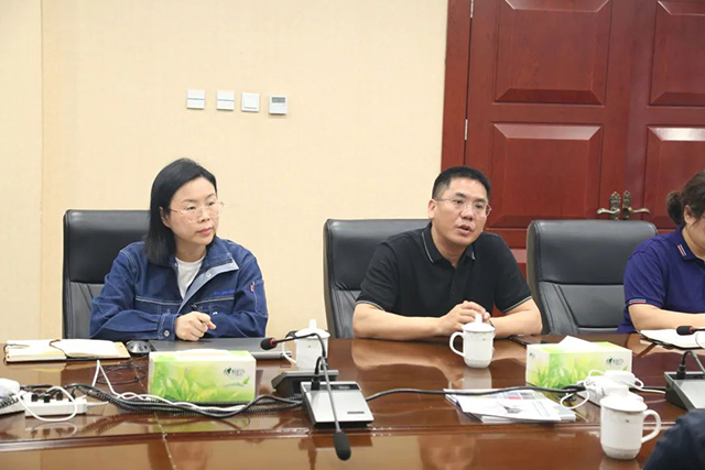 宝坻区总工会领导深入基层，为企业职工送关怀！